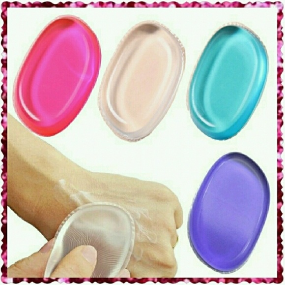 Boutique Other - SiliSponge - silicone makeup applicator (pink)